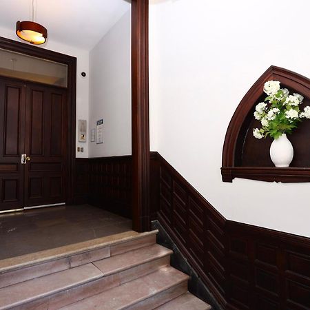 Large Stylish Newbury Street Studio W/ Kitchen 波士顿 外观 照片