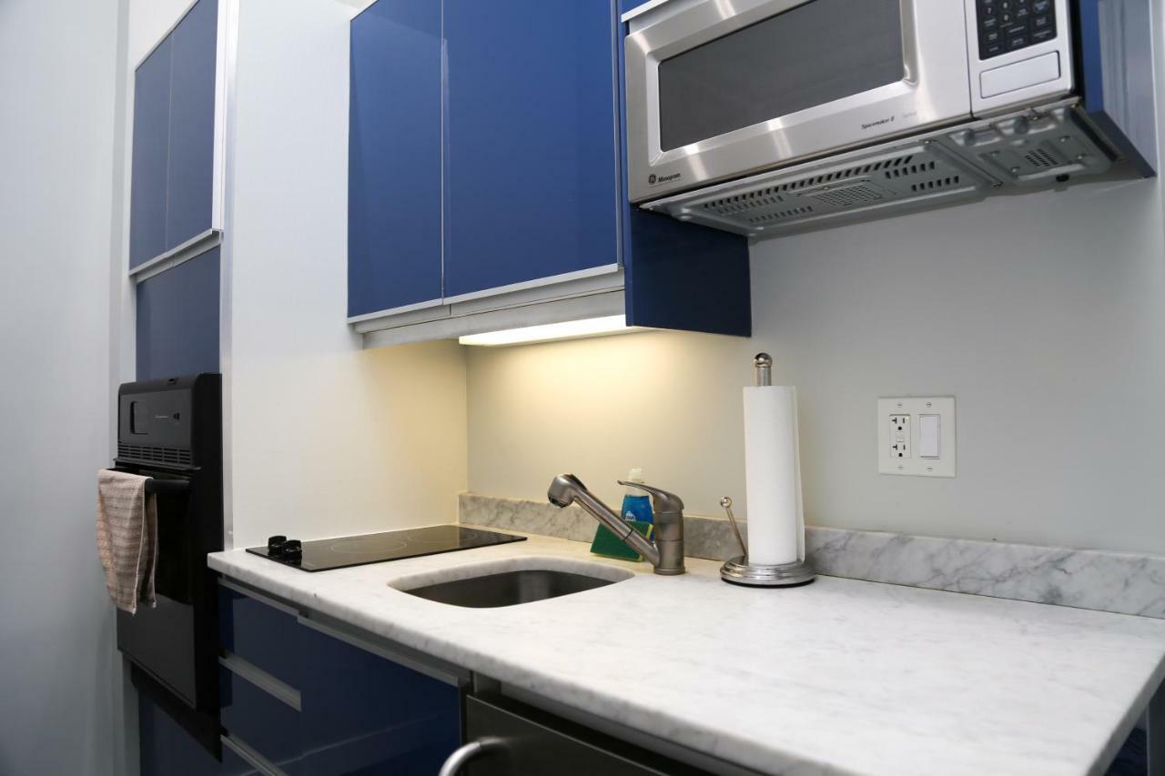 Large Stylish Newbury Street Studio W/ Kitchen 波士顿 外观 照片